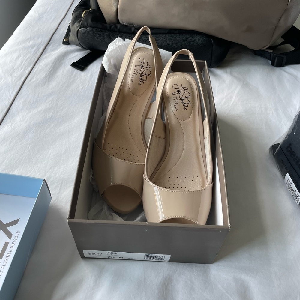 Life Stride open toe pumps - never worn